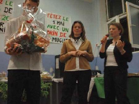 combien pèse le panier garni ?