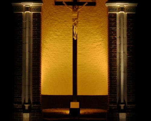 Calvaire illumine