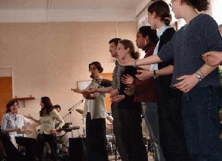 Un chant gestué