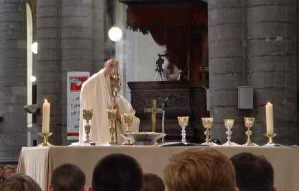 Encensement de l'autel