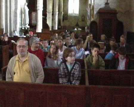 Dans l'église