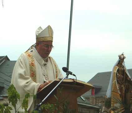Mgr Garnier conclu la prière