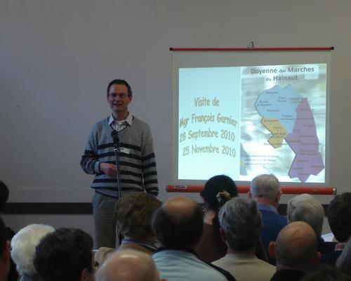 Bilan de la visite pastorale dans le doyenné des Marches du Hainaut : l'abbé Christophe Decherf, doyen
