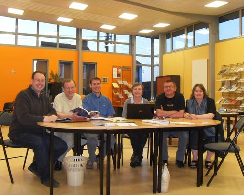 De gauche à droite : Yannick Lemaire, Eric Hautcoeur, Samuel Jette, Véronique Régent, Eric Danneels, Béatrice Waignier.