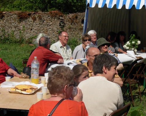 dans le jardin du presbytère de Macou