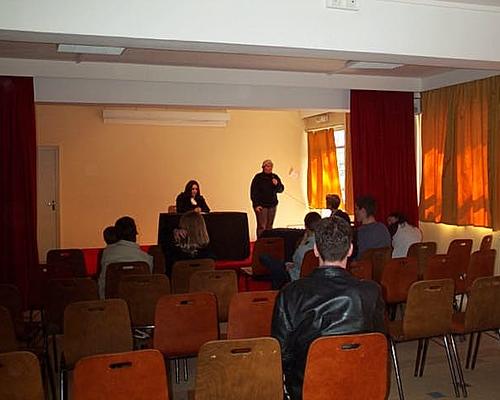 le tribunal