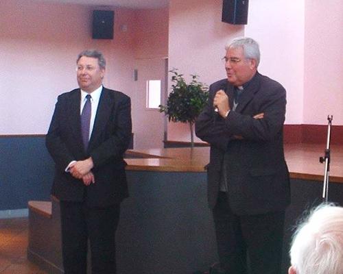 M le Maire et Mgr Garnier