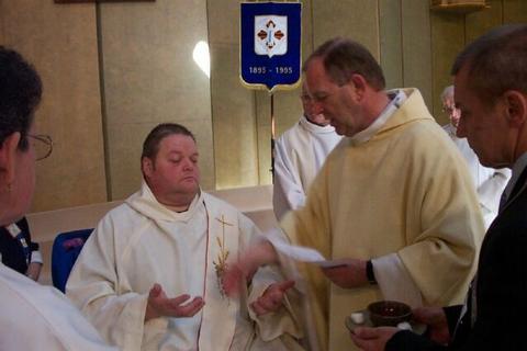Dieu console son peuple...(sacrement des malades)