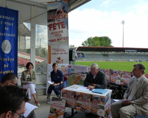 Conference de presse Pentecote 2011- 08.06
