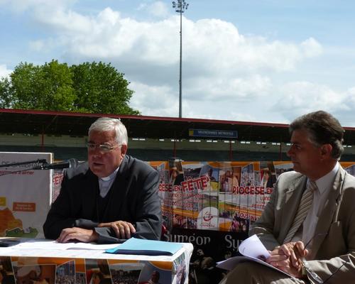 Conference de presse Pentecote 2011- 08.06