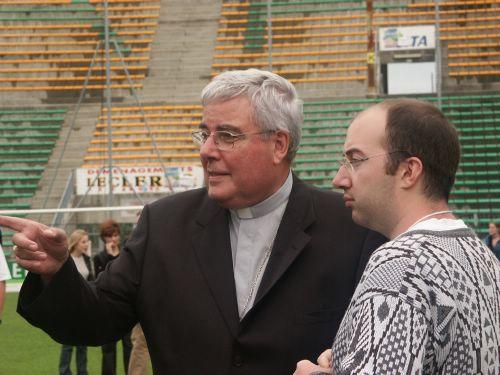 Monseigneur et Greg