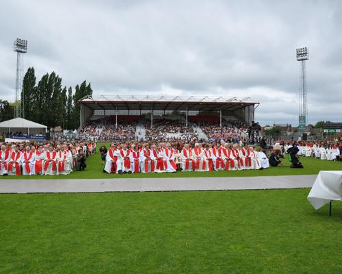 Pentecote 2011 - diocese en fete (244).JPG