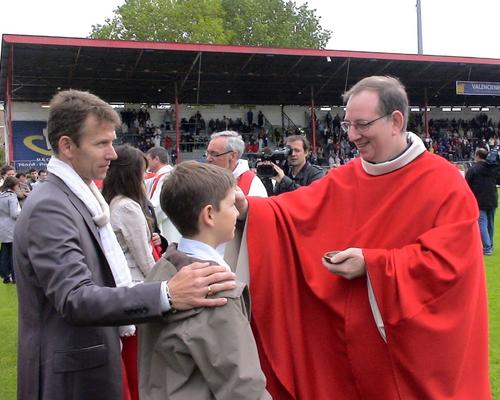 C'est l'Esprit du Christ qui nous donne l'audace, le courage et la force de vivre et de témoigner.  