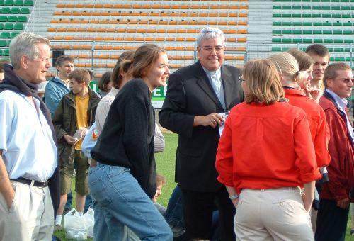 Monseigneur et les jeunes