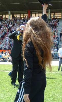 Pose pour Monseigneur