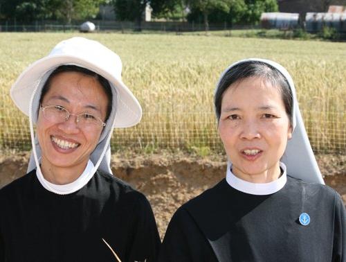 Soeurs Anne et Myriam