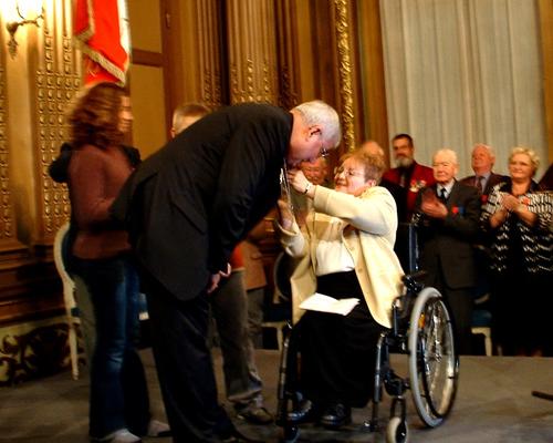 Remise de la médaille