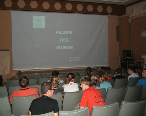 En attendant la prière du matin à ND de Fatima