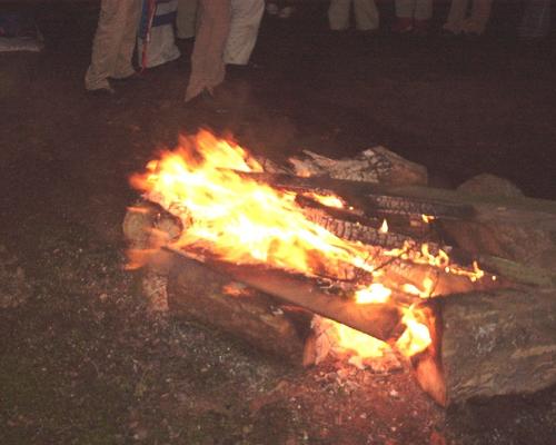 autour d'un feu