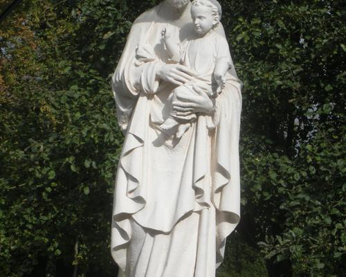 Statue