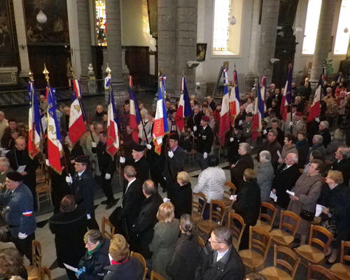 ... avec plus d'une vingtaine de drapeaux.