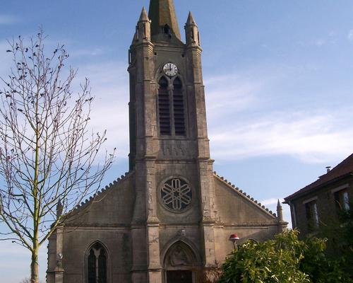 Rue de l'église (derrière la mairie)