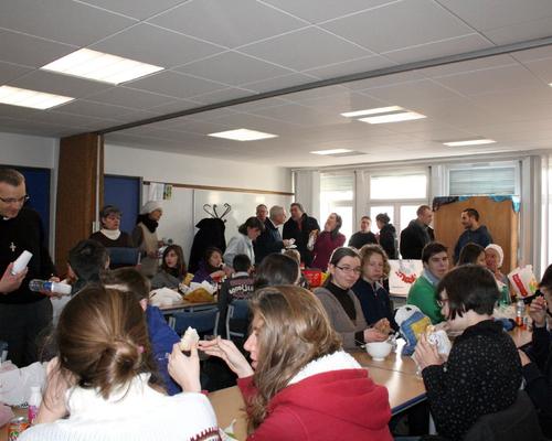 Repas avec les jeunes et les 6ème (4)