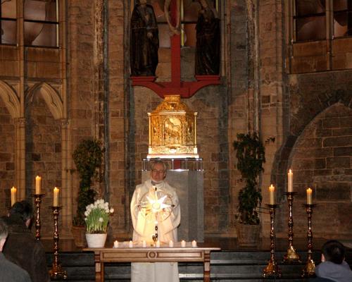 Adoration (1)