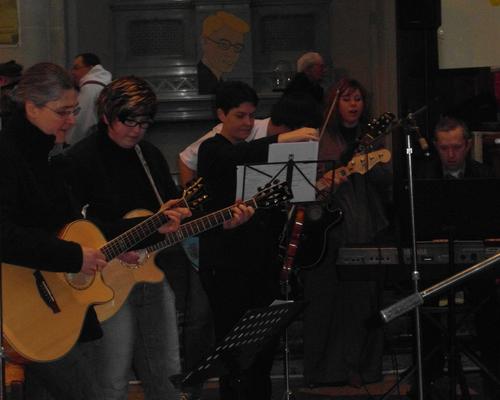 Messe des familles 010.JPG