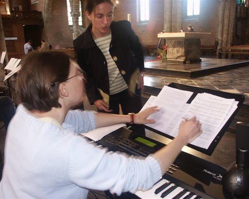Raphaelle donne ses instructions