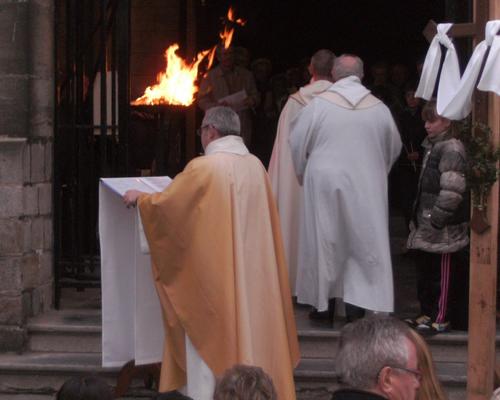 la procession peut commencer