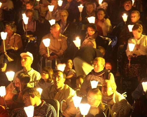 Procession aux flambeaux
