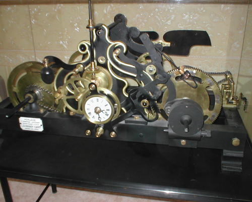 mécanisme de l'ancienne horloge de l'église