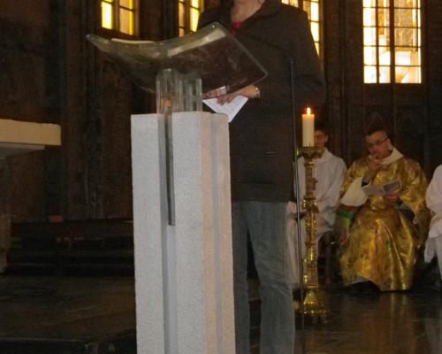 Commencement des Actes des Apôtres: "Jésus, qui a été enlevé du milieu de vous, reviendra de la même manière que vous l’avez vu s’en aller vers le ciel"