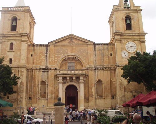 La cathédrale S. Jean