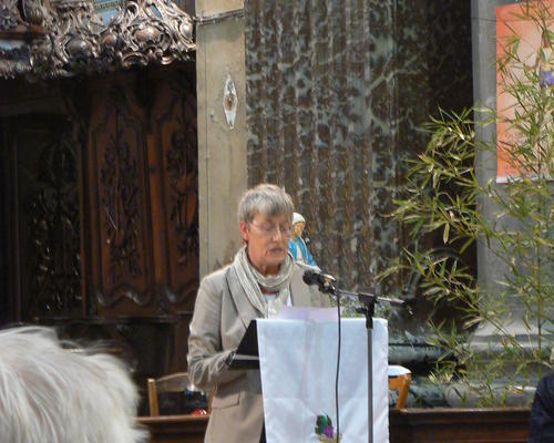 Brigitte, récitante à la soirée de prière