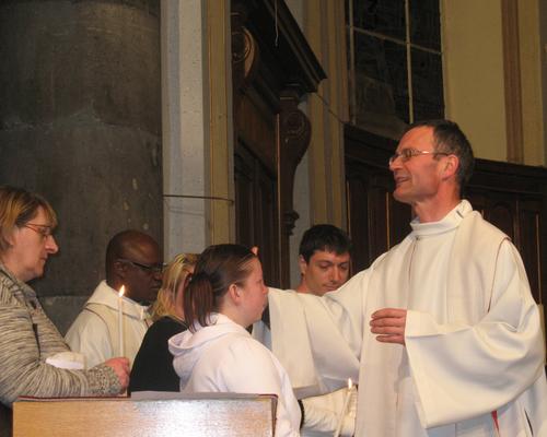 Baptême : l'onction du saint-c=rême