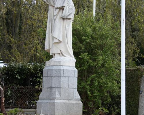 pl Lisieux mars 2012 019 (683x1024)