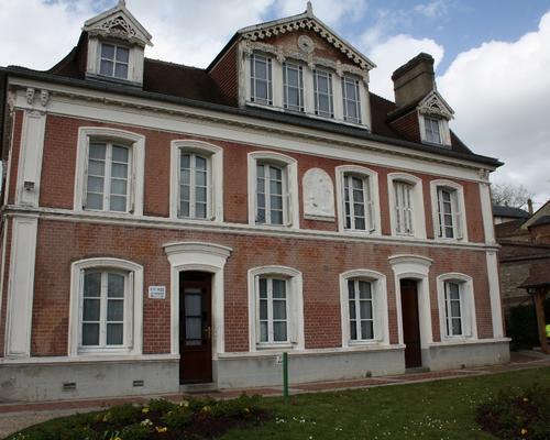 pl Lisieux mars 2012 056 (1024x683)