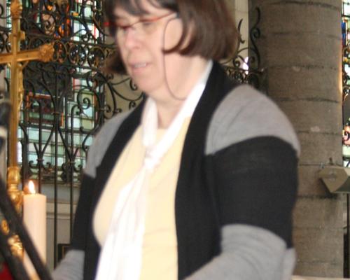 Première lecture par Catherine AUDRAIN, responsable diocésaine adjointe des Équipes du Rosaire d’ARRAS

 