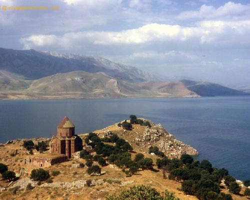 Van_Akdamar