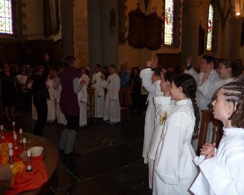 communions 10 juin 2012 075.jpg