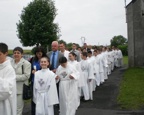communions Pont 10 juin 2012 007.JPG
