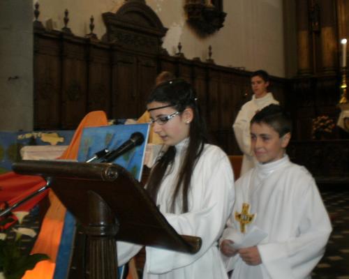 communions Pont 10 juin 2012 023.JPG