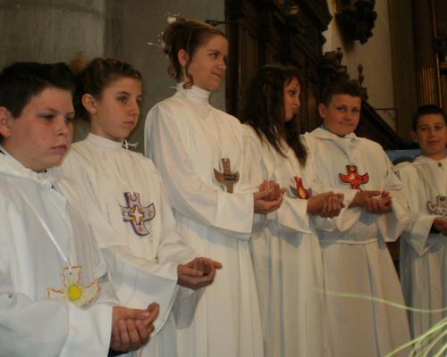 communions Pont 10 juin 2012 087.JPG