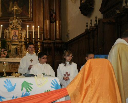 communions Pont 10 juin 2012 088.JPG