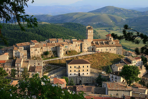 Castel_del_Monte2