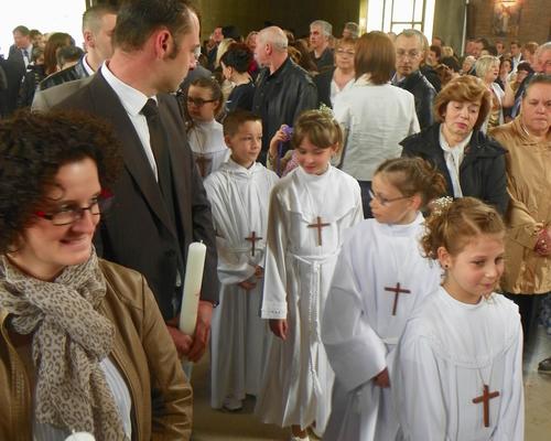 communion-Bouchain-mai2012 031