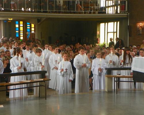 communion-Bouchain-mai2012 108