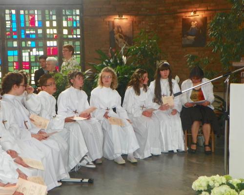 communion-Bouchain-mai2012 161